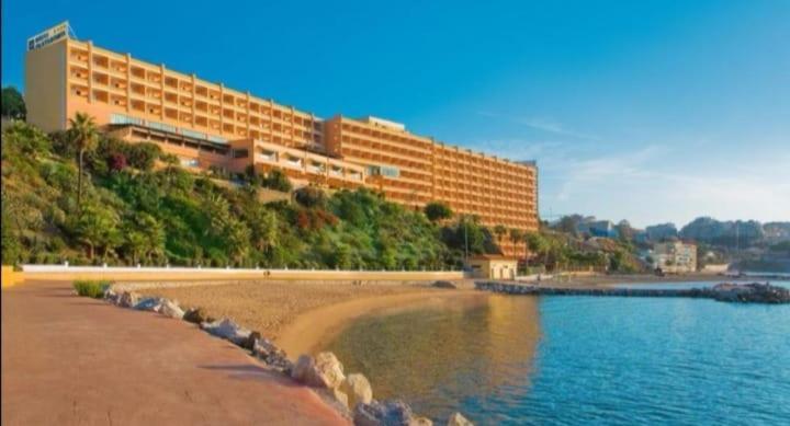 Espectacular Apartamento En Primera Linea De Playa Benalmádena Eksteriør billede