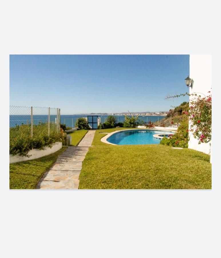Espectacular Apartamento En Primera Linea De Playa Benalmádena Eksteriør billede