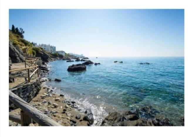 Espectacular Apartamento En Primera Linea De Playa Benalmádena Eksteriør billede