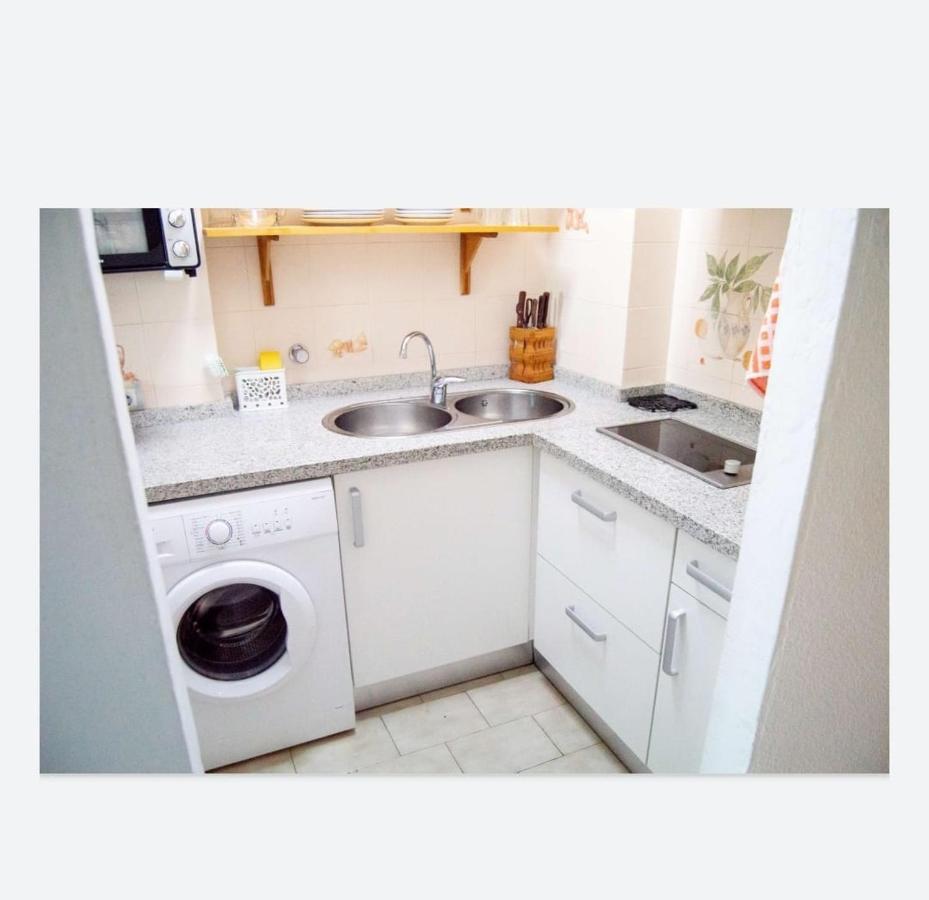 Espectacular Apartamento En Primera Linea De Playa Benalmádena Eksteriør billede